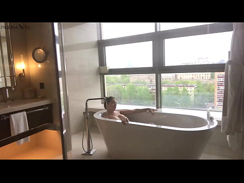 ❤️ Kæmpe babe ondt i sin fisse på badeværelset ️ Sex at da.hotpornphotos.ru ️❤